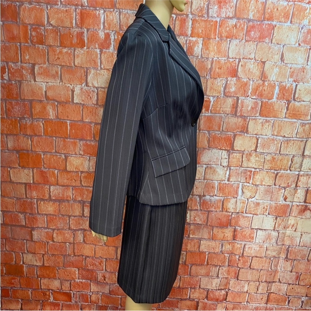 Giorgio Fiorlini Vintage Dark Gray‎ Pinstripe Blazer and Skirt Set Suit - Picture 7 of 16